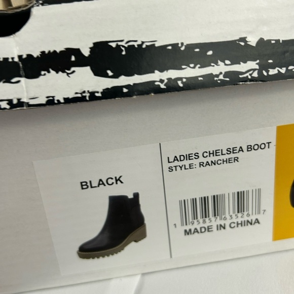 Dolce Vita Black Chelsea Ankle Boot Tan Sole Women’s Size 7 NWT Rancher Slip On - Picture 3 of 10